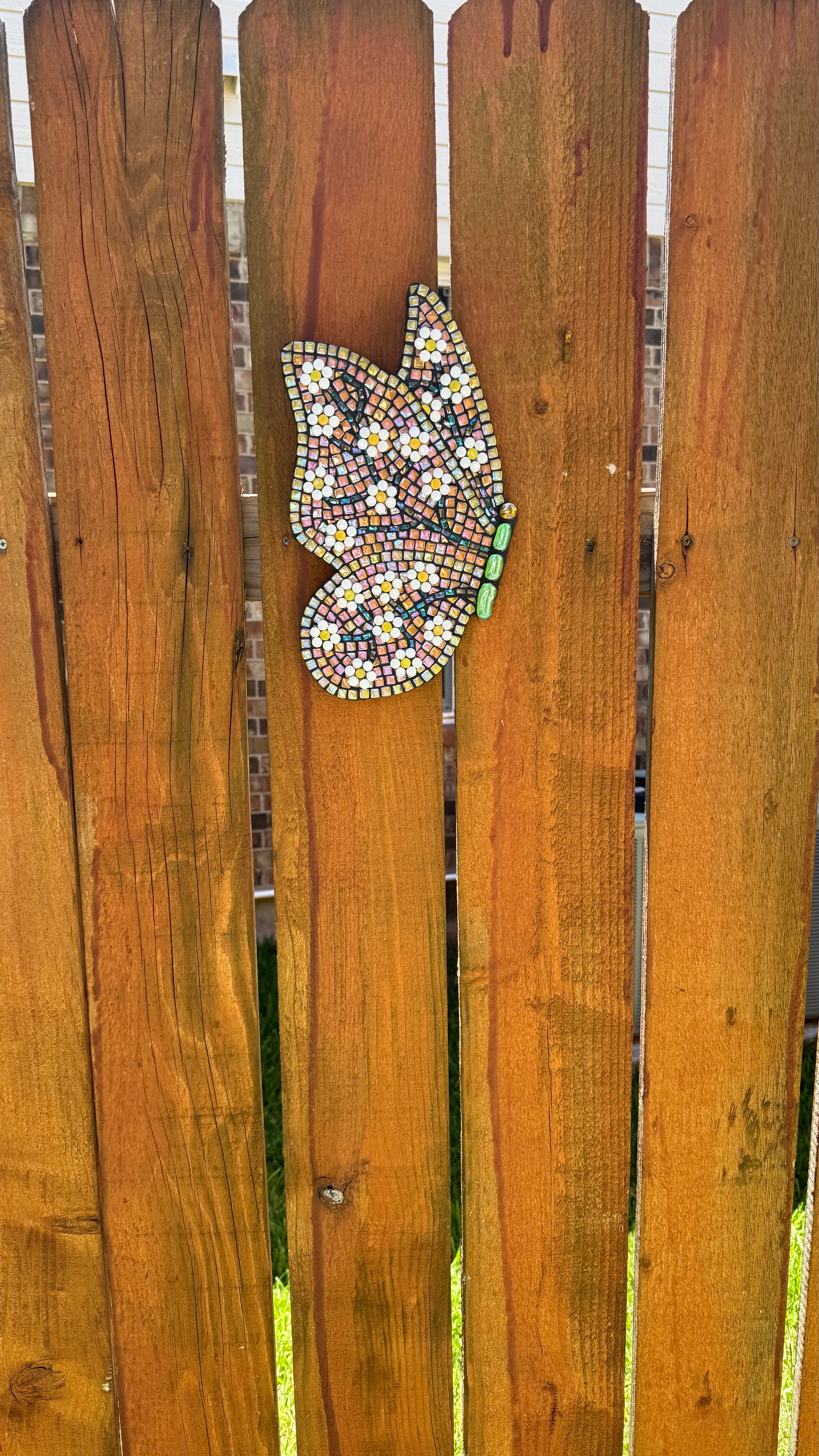Fancy Fence Butterfly - Daisy Love